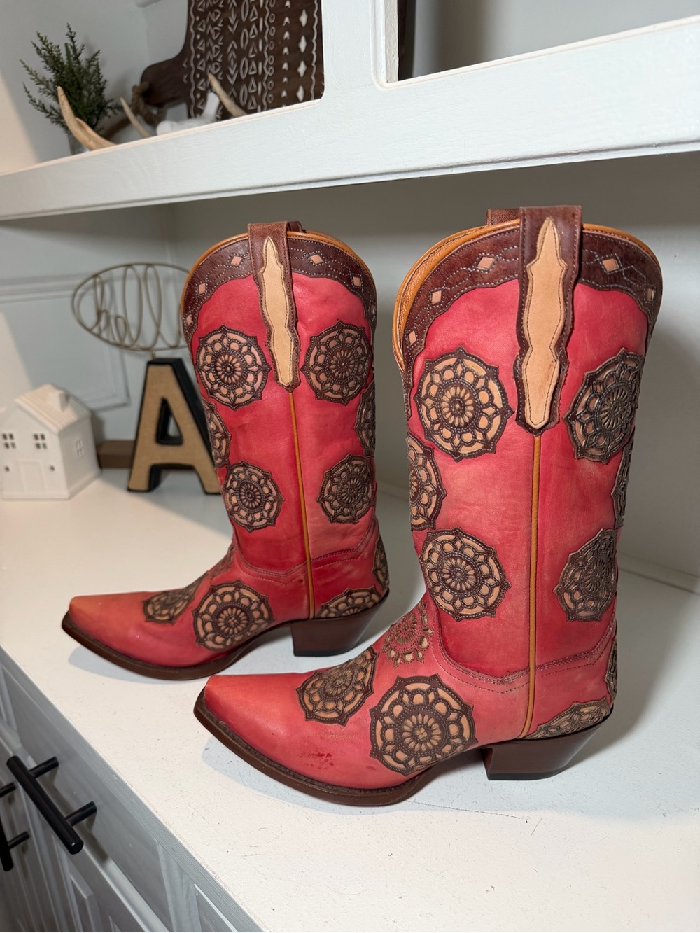 Dan Post Womens 7.5 Pink Red Coral Leather Floral Cowboy Boots Western Medallion